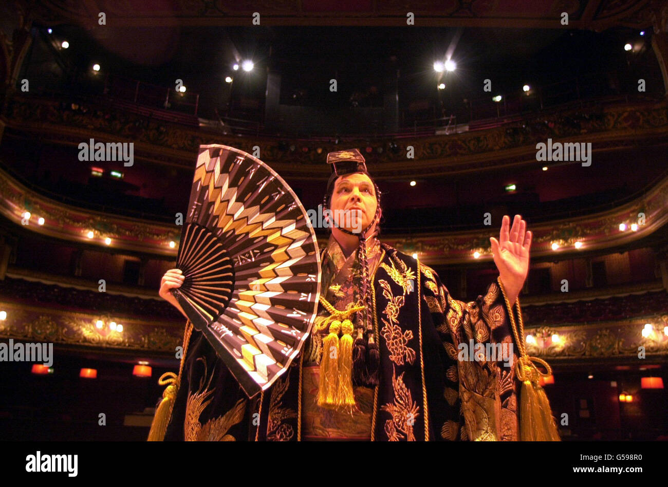 Actor Peter Ellis in the dress rehearsal of The Mikado at The Hackney Empire. He is best known as Chief Inspector Brownlow from ITV's 'The Bill' and will play the title role of the Mikado in this production when it tours Australia and New Zealand. * ...from June to September 2001. Stock Photo