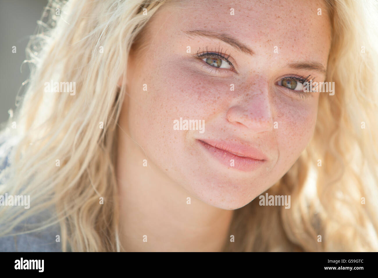 Newquay based surf model Lucie Donlan Stock Photo