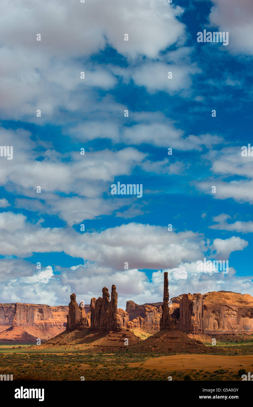 Totem Pole Pillar Rock Spire Monument Valley Arizona Usa Stock Photo