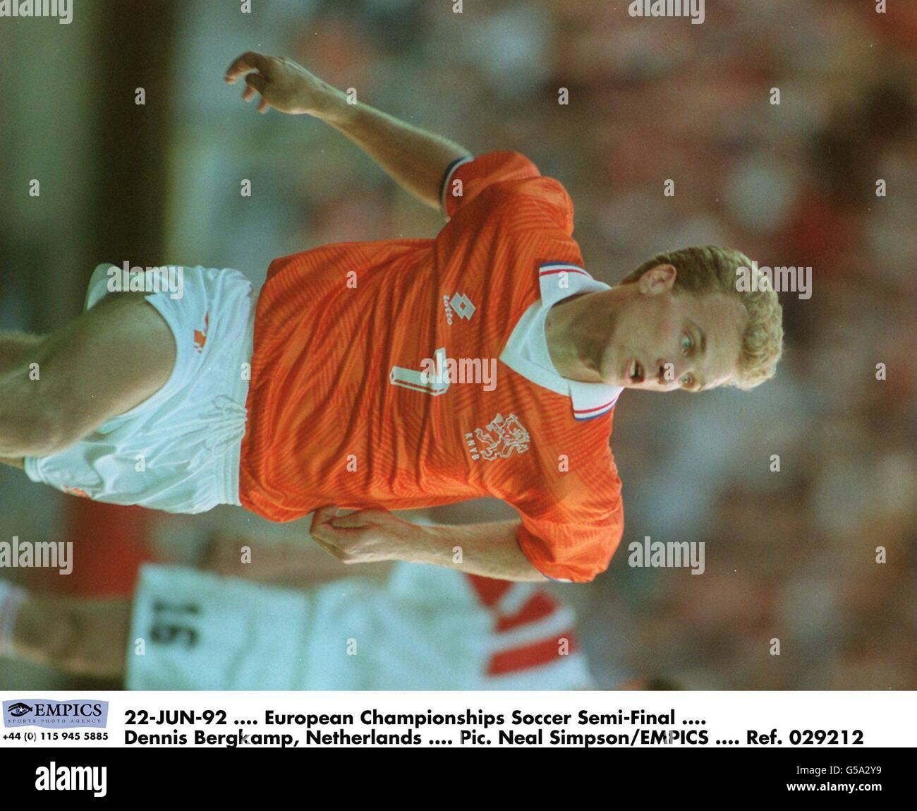 Montage encadré signé Dennis Bergkamp avec certificat d