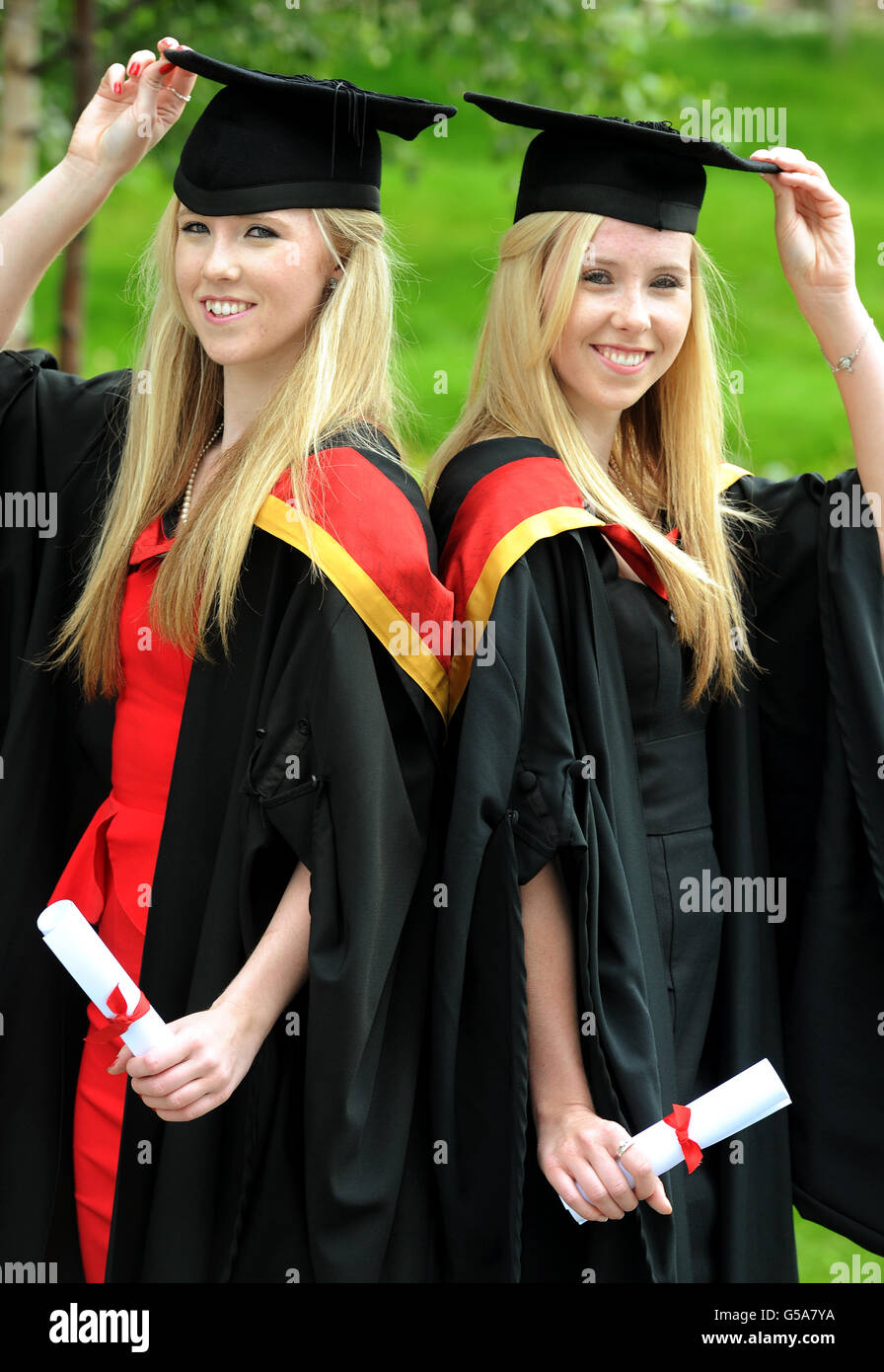 Identical twins left right mel hollie walker hires stock photography