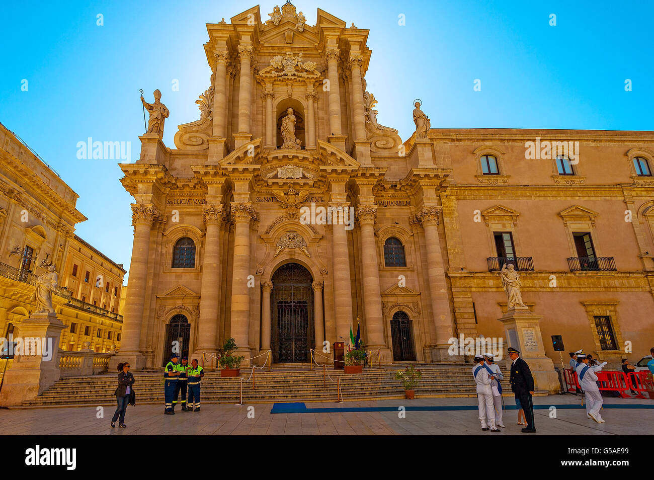 Italy Sicily Siracusa Ortigia  Piazza Duomo - cathedral of Santa Lucia Stock Photo