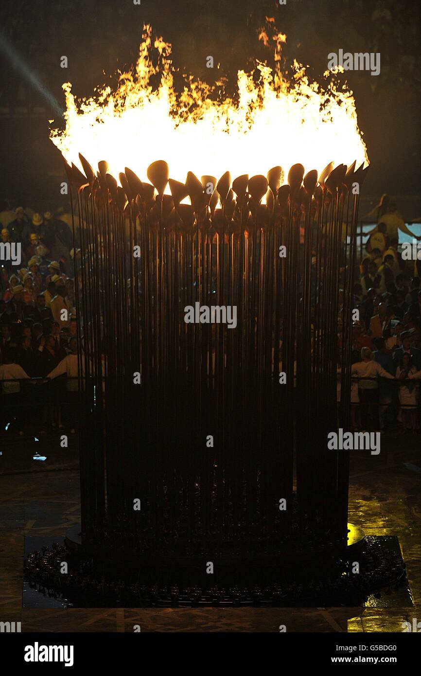 Open Cauldron The olympic cauldron lit opening ceremony olympic stadium hi-res stock ...
