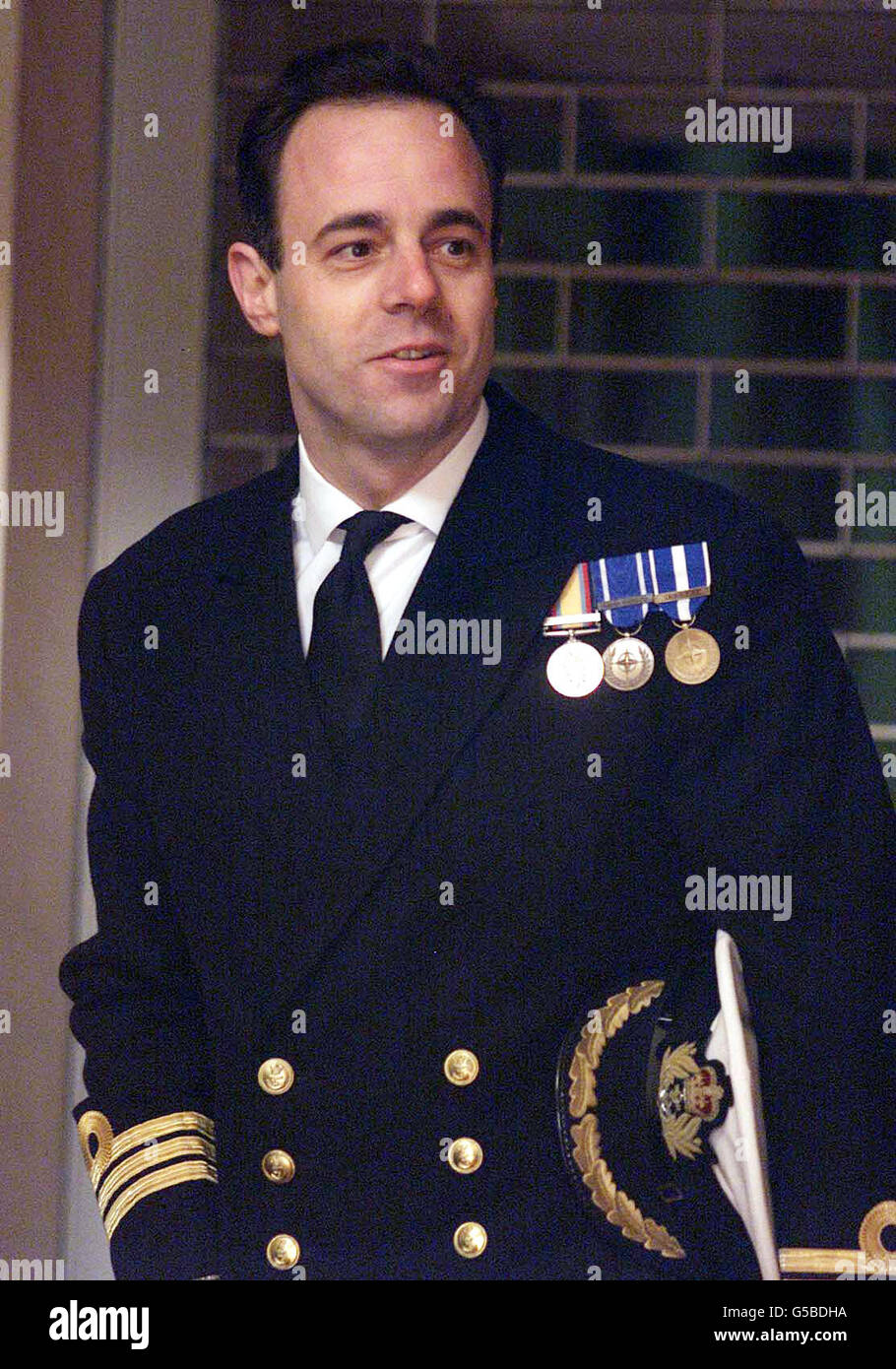 Commander Bob Sanguinetti, a former captain of the 170 million warship HMS Grafton, arrives at a court martial at HMS Nelson in Portsmouth where he is appearing on charges with his navigator Lieutenant Desmond Donworth * ... relating to the grounding of the vessel near Oslo September 1999. Stock Photo