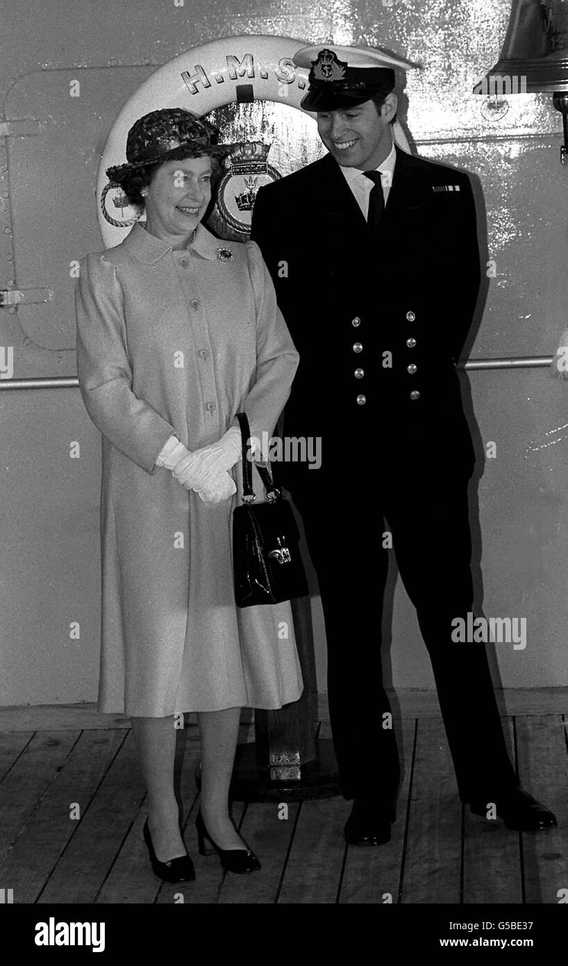 Falklands War - Prince Andrew Return - HMS Invincible Stock Photo