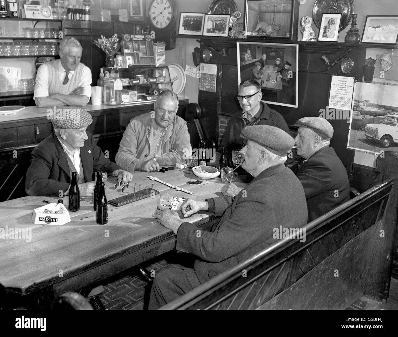 THE JOLLY SAILOR, ORFORD, SUFFOLK 1970 Stock Photo Alamy