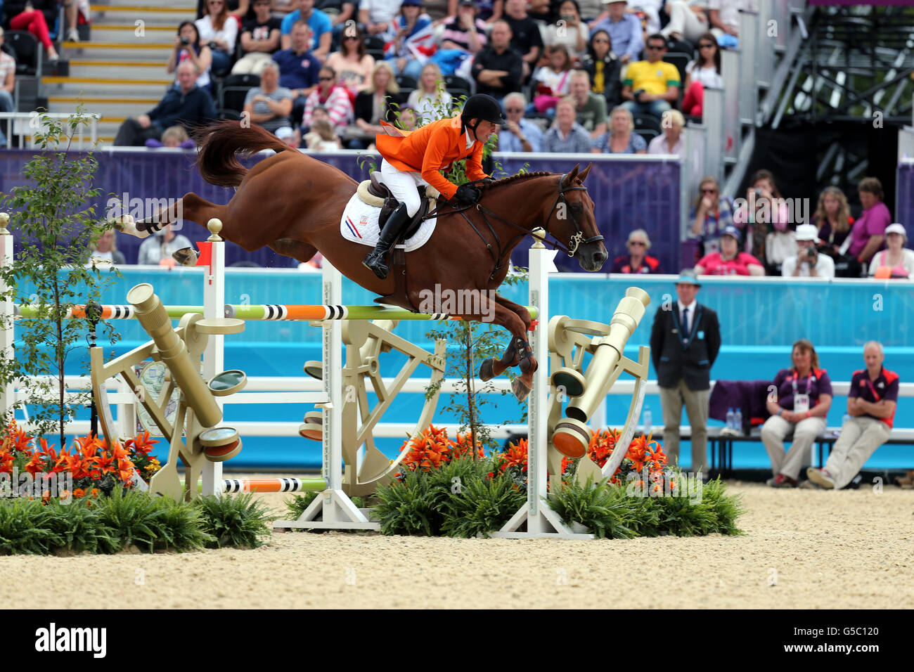 Netherland's Gerco Schroder riding London in the Jumping Individual ...