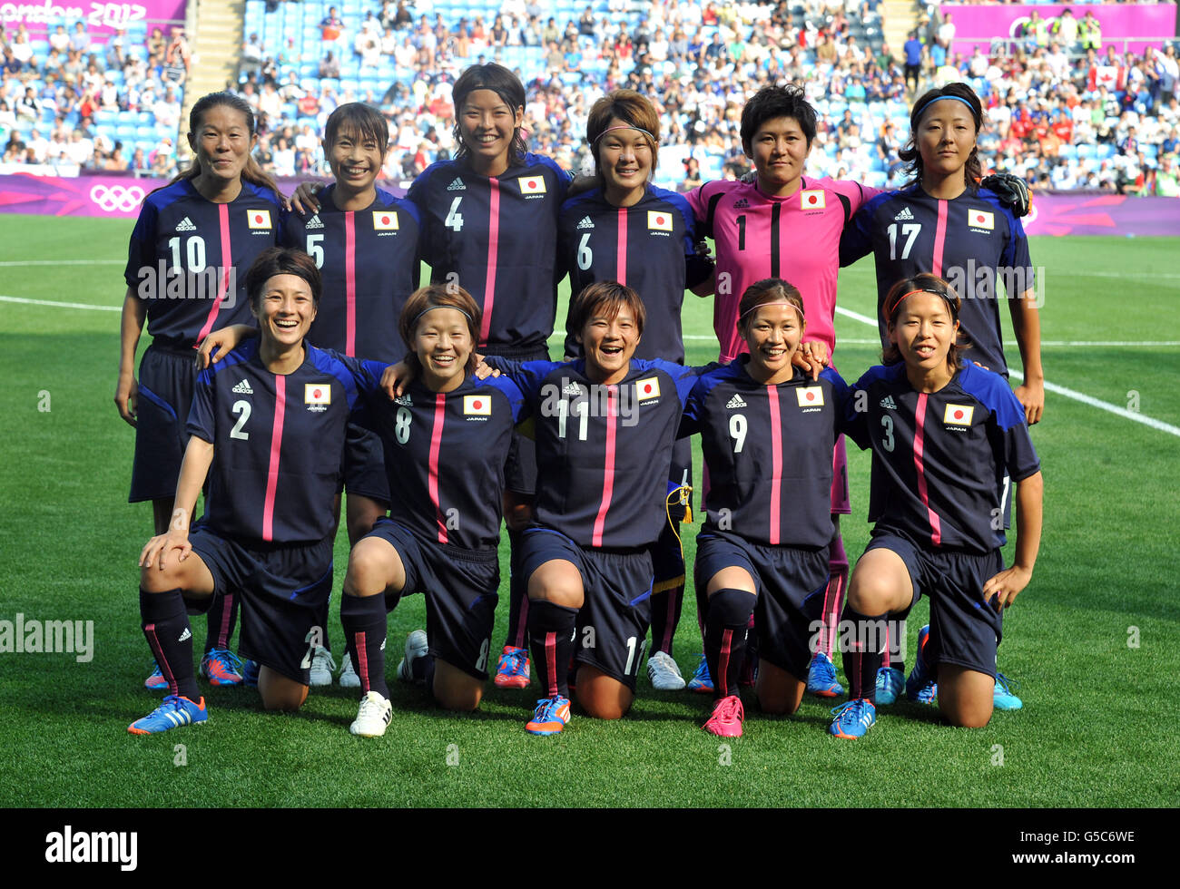 Japan team group hi-res stock photography and images - Alamy