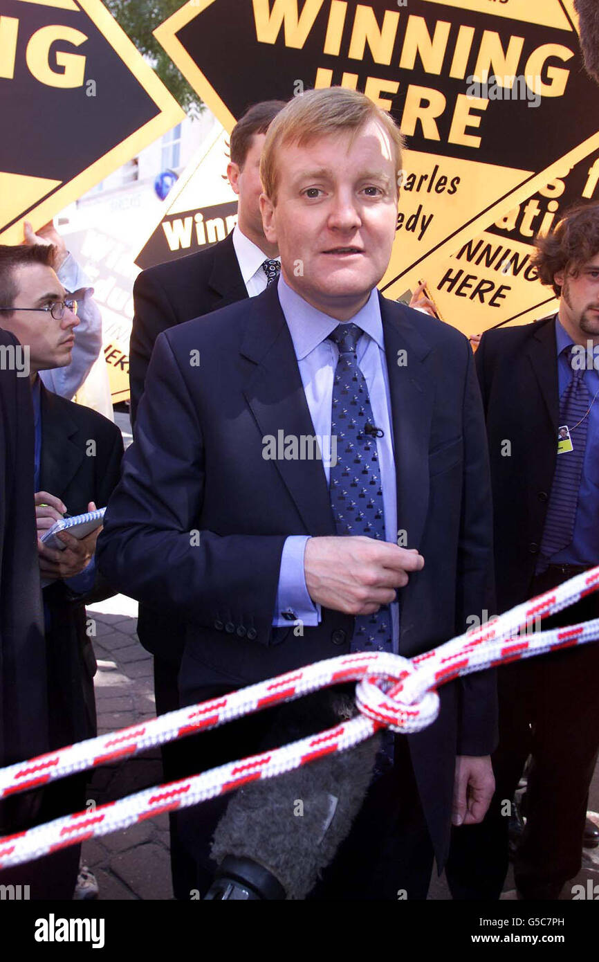Liberal Democrat leader Charles Kennedy during a walkabout in High street, Hythe, Kent, in the run up to the General Election. He returned to the issue of the National Health Service, saying that the Lib Dems were the only party committed to strengthening it. Stock Photo