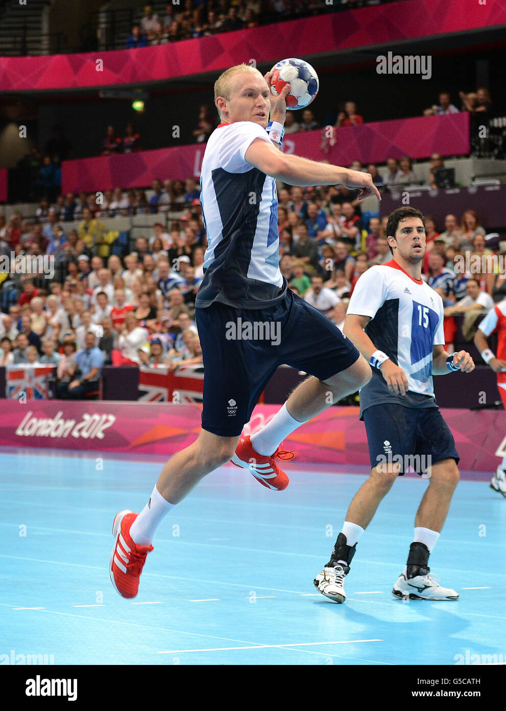 Handball Player Sport olympics handball hi-res stock photography and images - Alamy