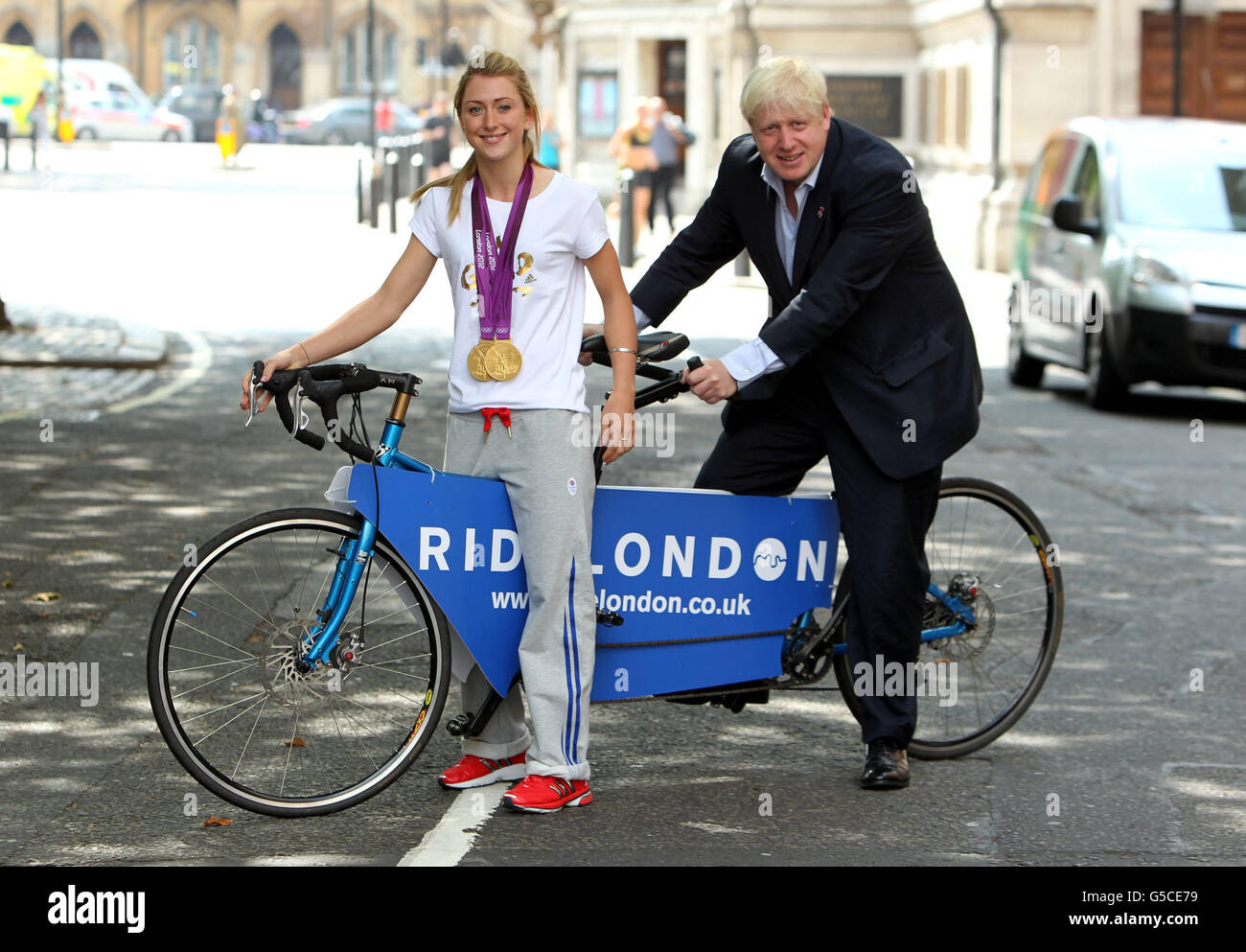 Laura trott bike gold medal hi res stock photography and images Alamy