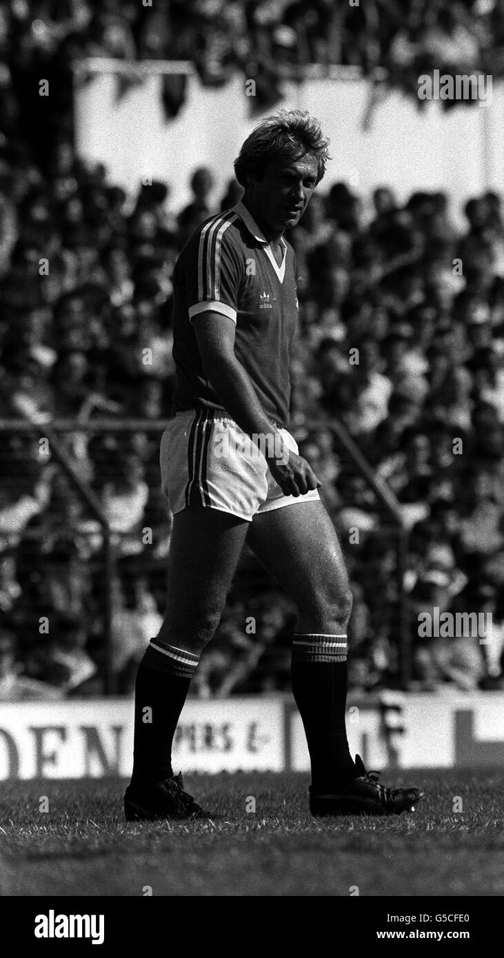 Jimmy Greenhoff of First Division Manchester United Football Club. Barnsley born, he played for Leeds United, Birmingham City and Stoke City before joining the staff at Old Trafford in November, 1976, for a considerable fee. Stock Photo