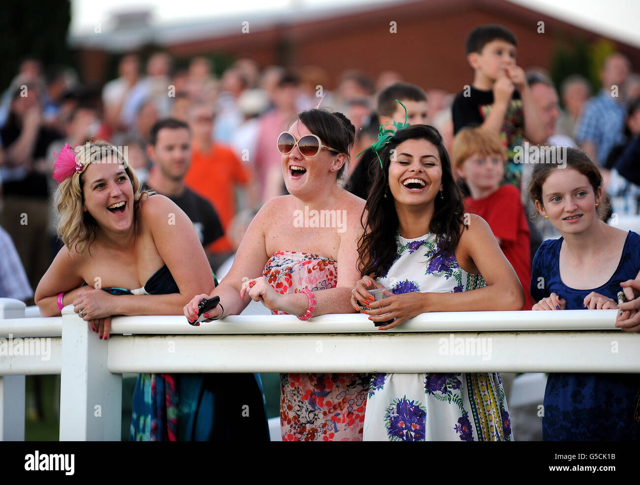 Horse racing racing and music night lingfield park racecourse hires