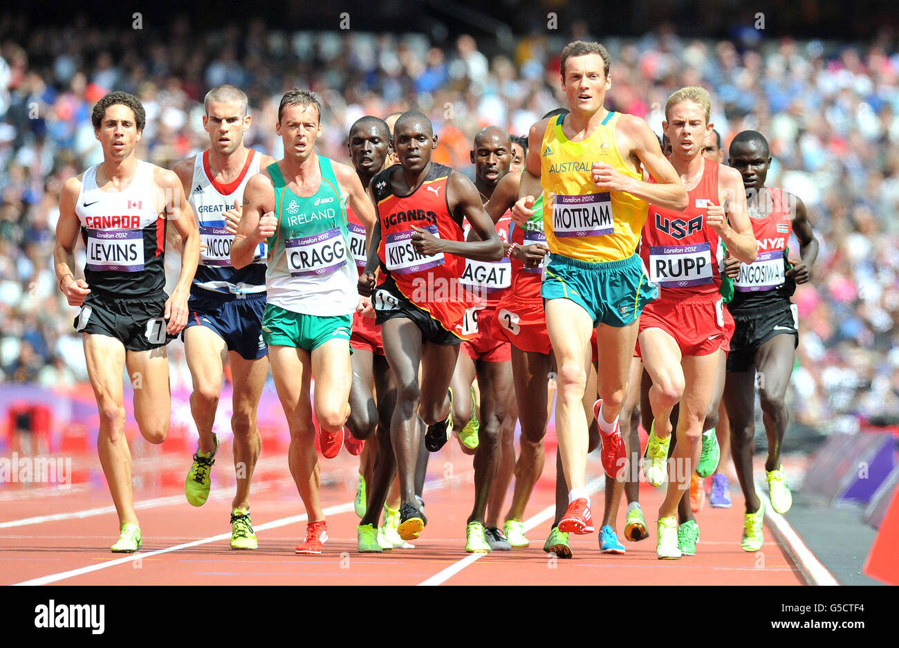 Great Britain's Nick McCormick (second left) and Ireland's Alistair Cragg (third left) in action during the Men's 5000m at the Olympic Stadium, London. Stock Photo