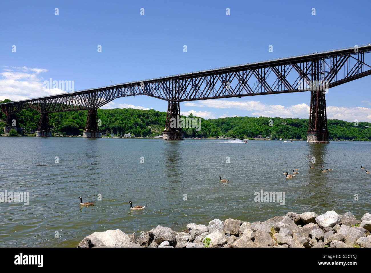Walkway over the Hudson, spanning the Hudson River between Poughkeepsie