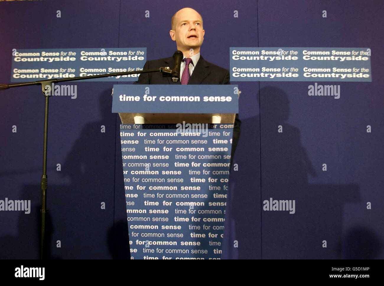 Tory leader William Hague speaks to local farmers who have been affected by the foot-and-mouth crisis, during a meeting in the village of Croft, near Darlington. Stock Photo