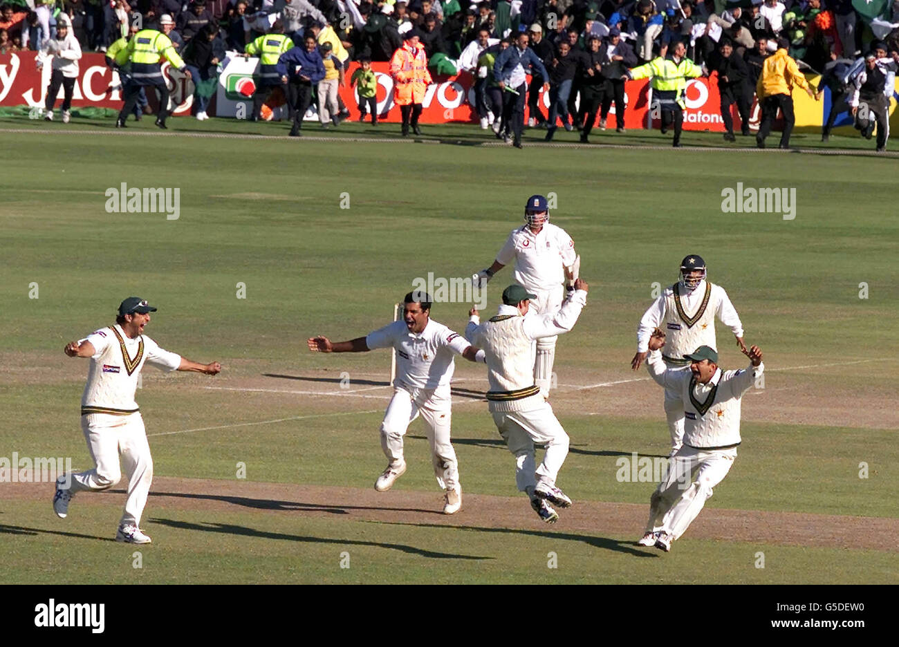 England v Pakistan test cricket Stock Photo Alamy