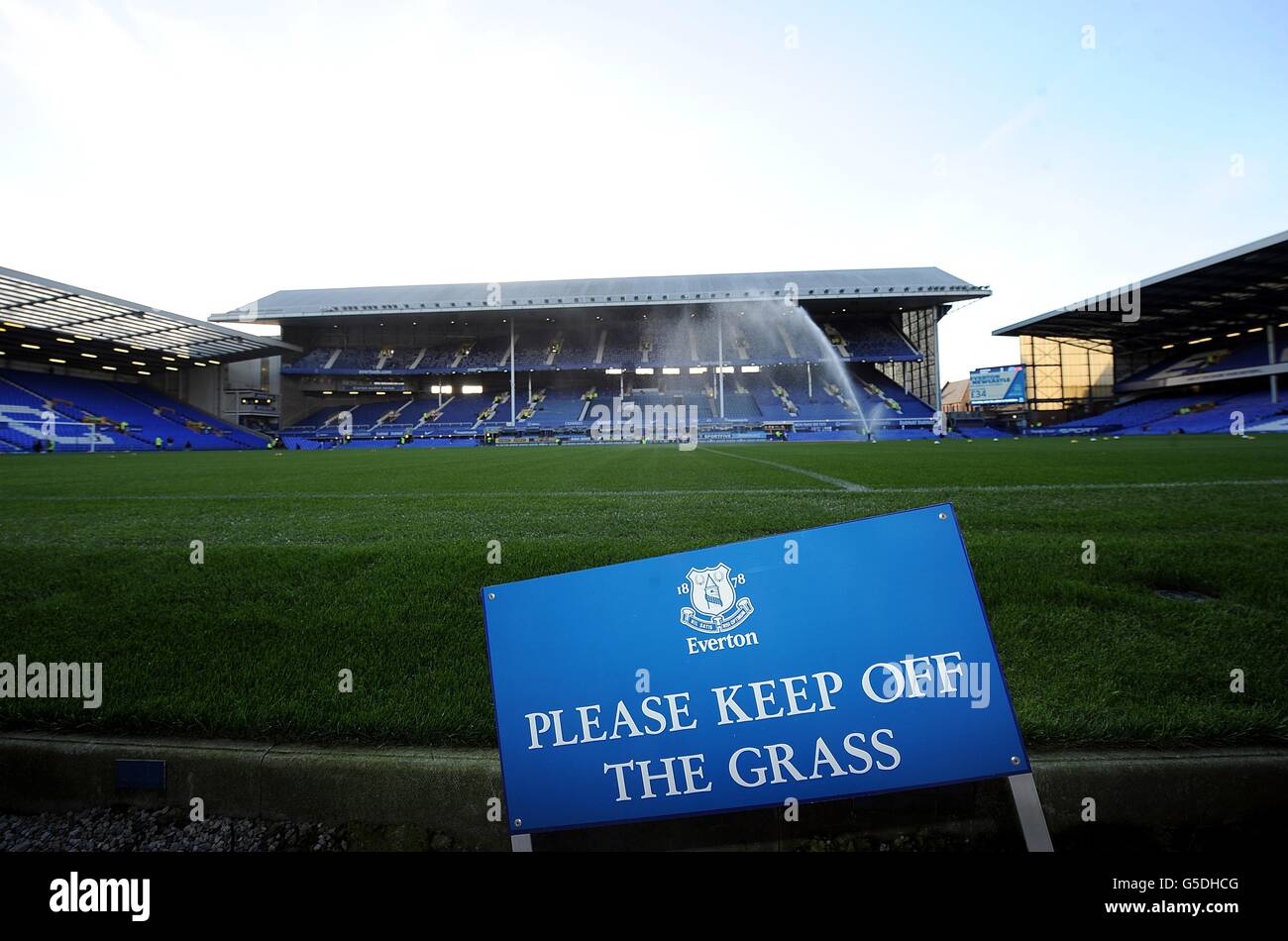 Soccer - Capital One Cup - Second Round - Everton v Leyton Orient - Goodison Park. General view of Goodison Park Stock Photo