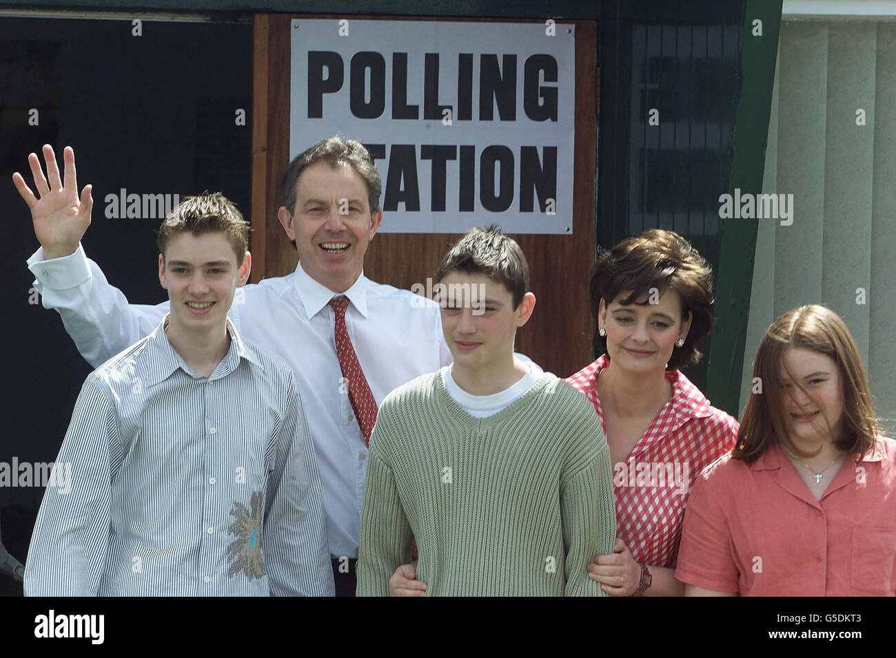 Tony blair win election hi-res stock photography and images - Alamy