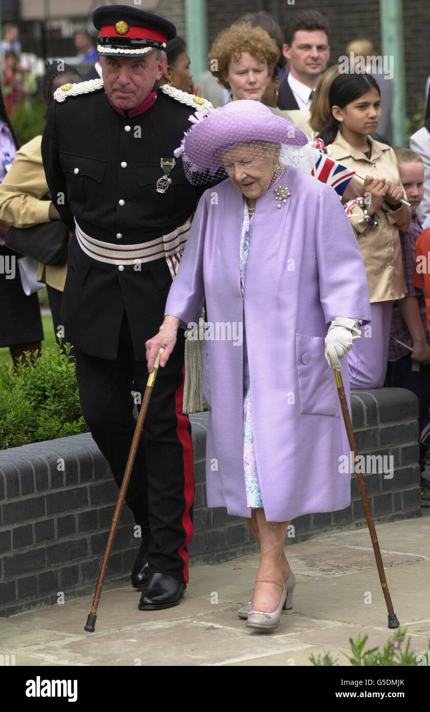 The Queen Mother meets well wishers, as she officially reopens the Tower Hamlets Memorial Garden, London, this afternoon. The site was the scene of many wartime visits by the 100 year old royal and her husband, King George during the Second World War. * The new gardens are part of a 33 million regeneration project for the area. Stock Photo