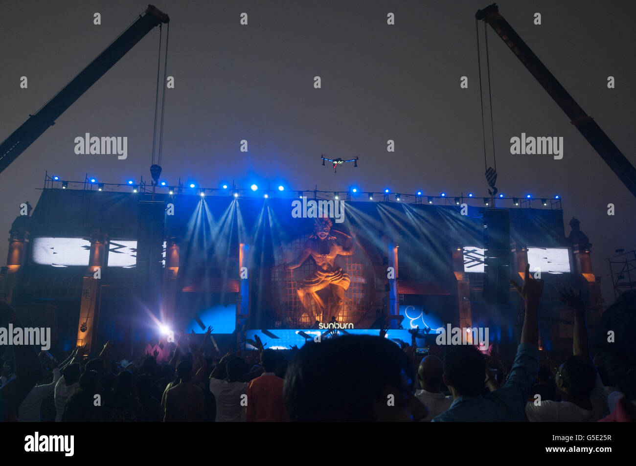 the-biggest-edm-festival-in-india-sunburn-goa-at-vagator-in-december
