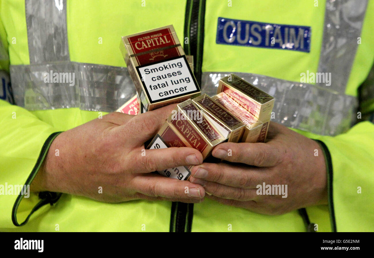 Contraband Cigarettes Seizure Stock Photo Alamy