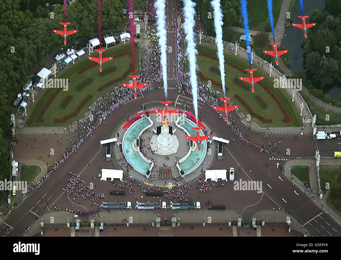 London Olympic Games Athletes Victory Parade Stock Photo Alamy