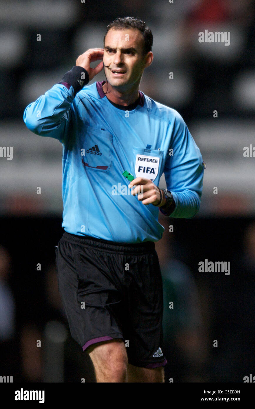 Soccer - Europa League Qualifying - Play-Off Round - Second Leg - Newcastle United v Atromitos - Sports Direct Arena. Referee Stephan Studer Stock Photo