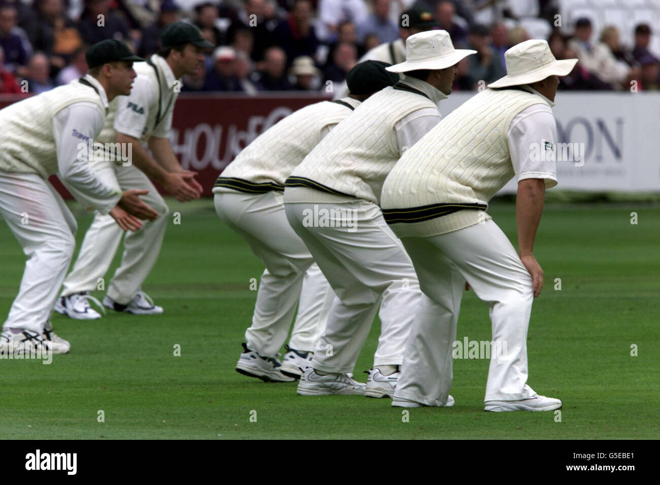 The australian slip cordon anticipate an edge from english batsmen hi-res  stock photography and images - Alamy