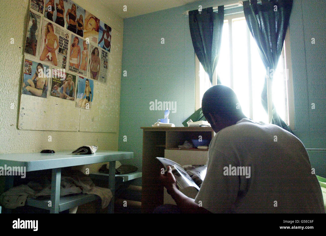 Young Offenders Institute Feltham Stock Photo Alamy young-offenders-institute-feltham-stock-photo-alamy