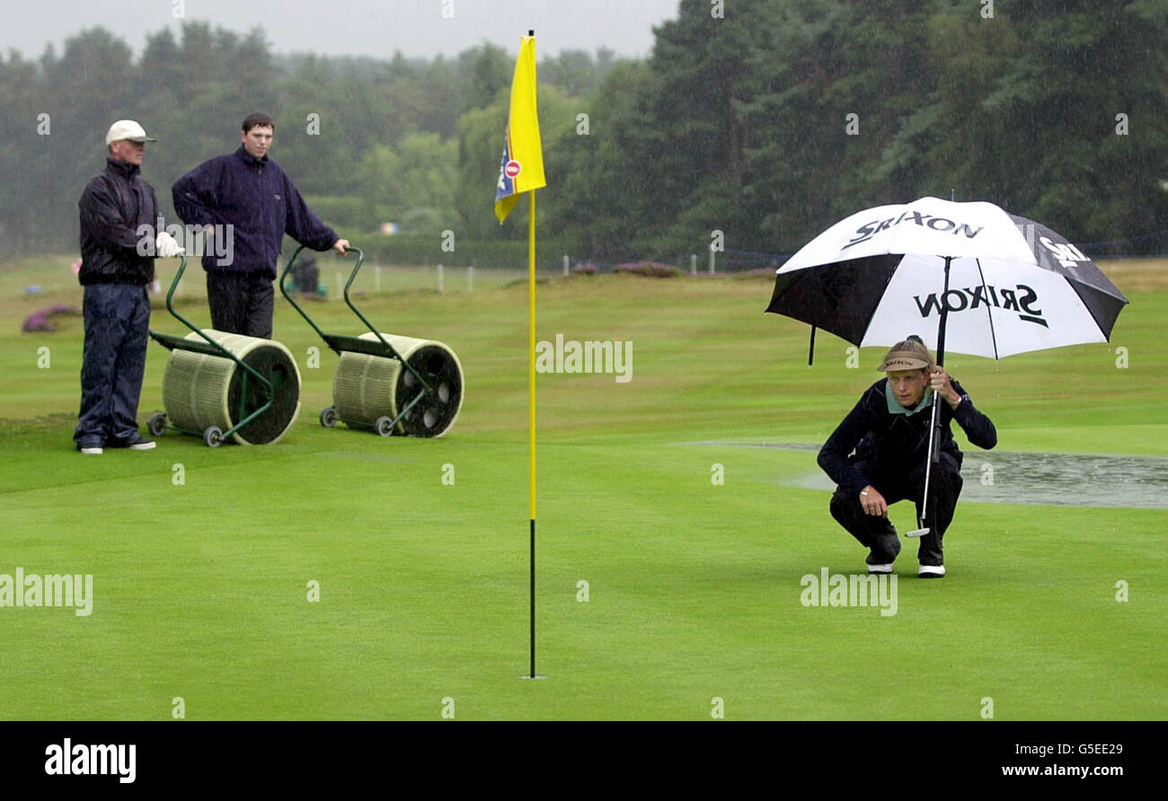 Womens golf Rain Stock Photo Alamy