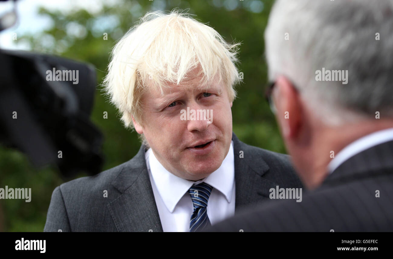 South Ruislip Library opening Stock Photo Alamy