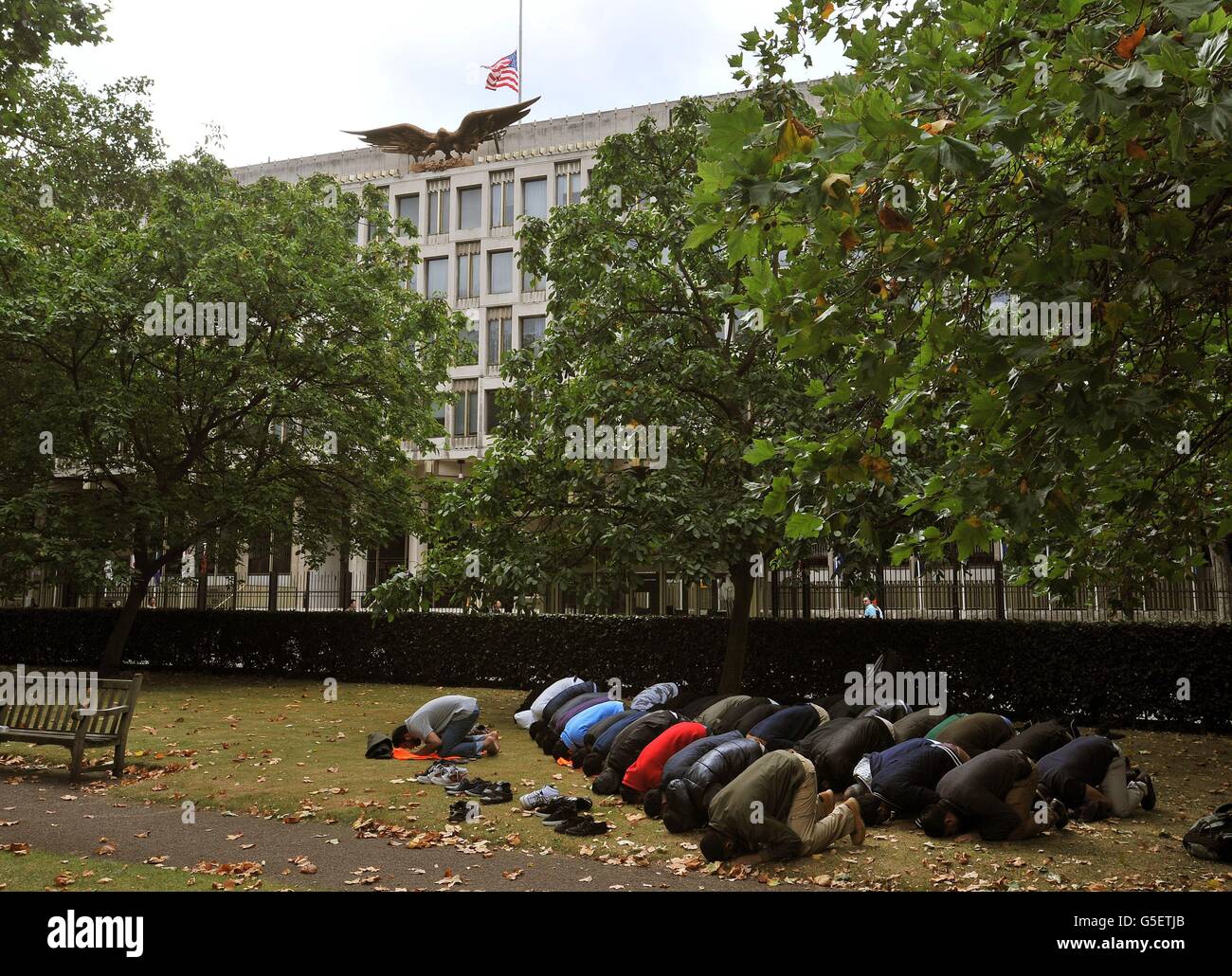 Muslim pressure group Hizb ut-Tahrir, who campaign for an Islamic state with sharia law, protest outside the US embassy in Grosvenor Square, London, over a film mocking the prophet Muhammad. Stock Photo