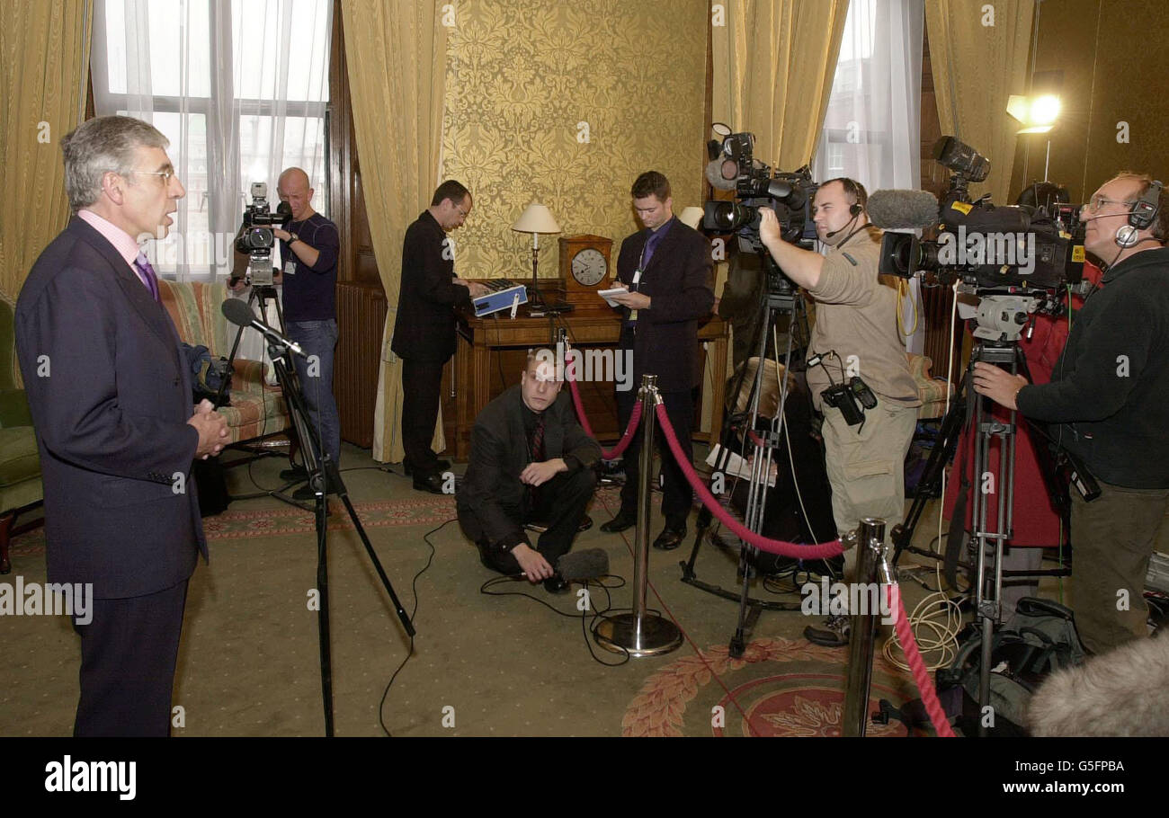 British Foreign Secretary Jack Straw speaking at a news conference at