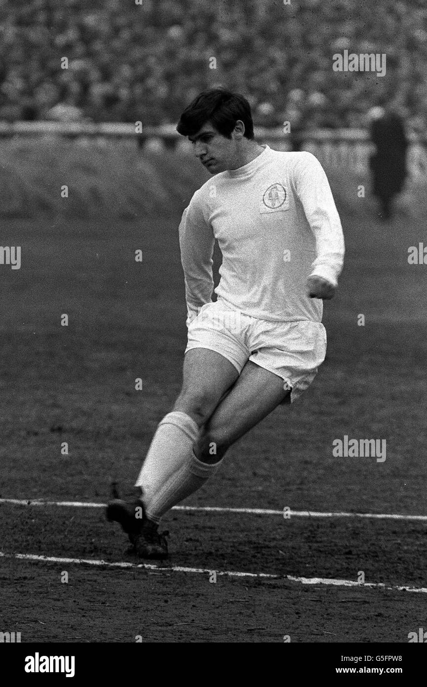 Peter Lorimer. Leeds United forward Peter Lorimer Stock Photo Alamy