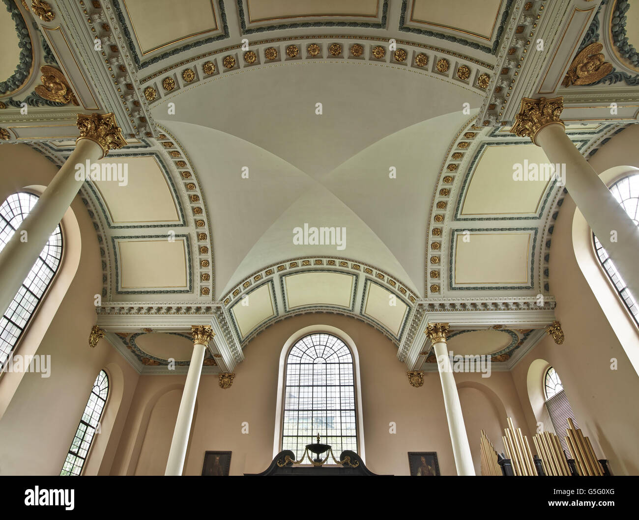 St Anne & St Agnes church London: cross-in-square ceiling Stock Photo