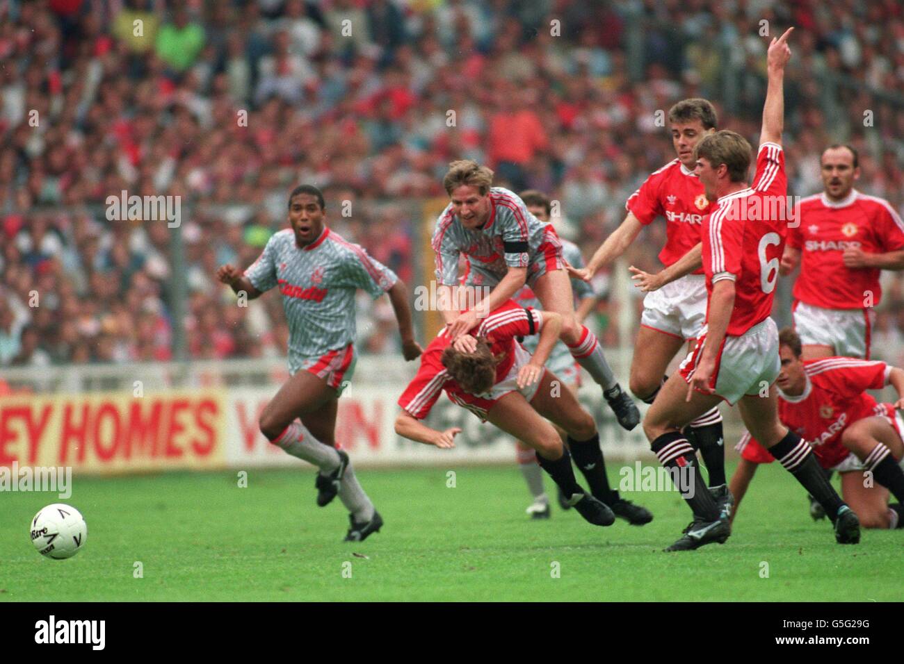 FA CHARITY SHIELD ENGLISH SOCCER Stock Photo Alamy