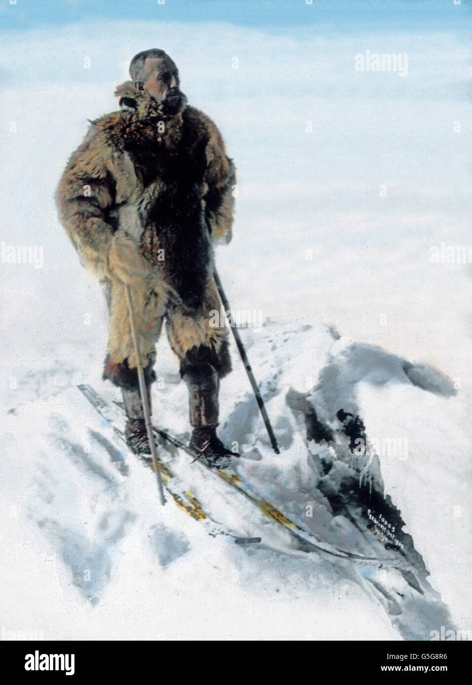 Roald Amundsen (1872 - 1928), Polarforscher, explorer of polar regions. man, snow, pole, North, South, arctis, antarctis, ski, coat, fur, Europe, Norway, Scandinavia, travel, history, historical, 1910s, 1920s, 20th century, archive, Carl Simon, Stock Photo