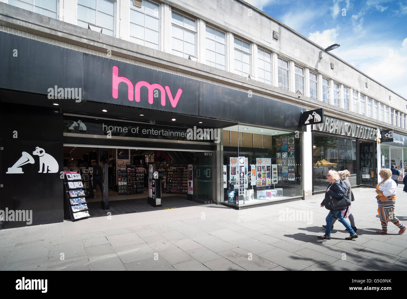 HMV shopfront in Southampton Stock Photo Alamy