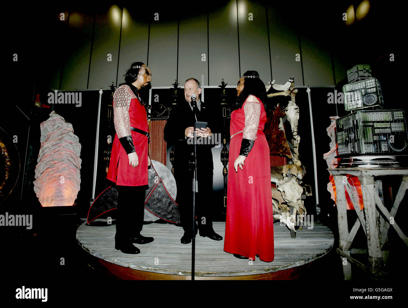 The First Klingon Wedding In The Uk Stock Photo 106695034 Alamy