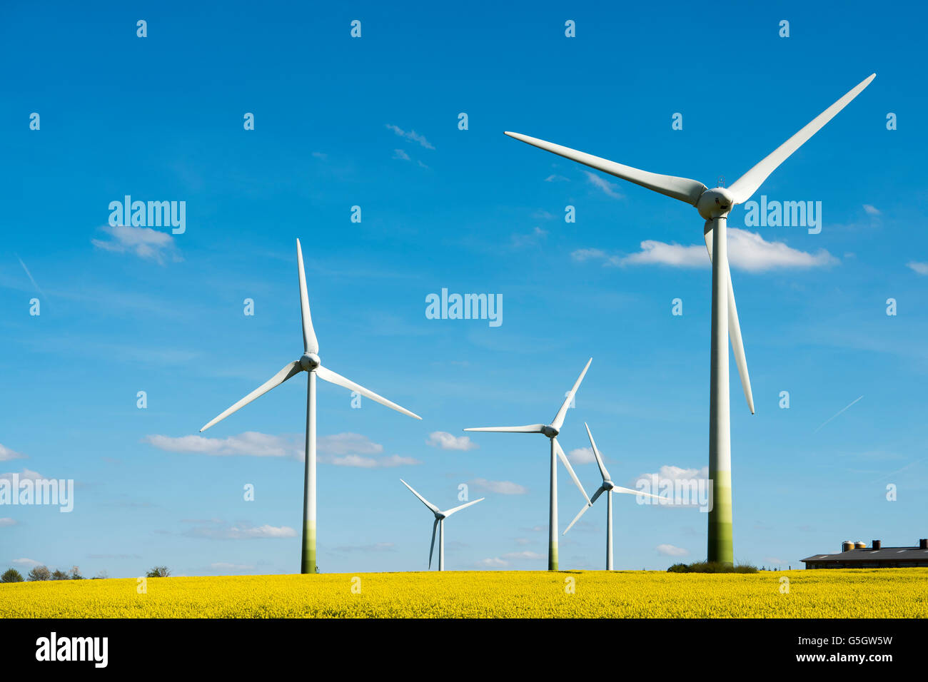 Deutschland, Nordrhein-Westfalen, Kreis Soest, Warstein-Belecke, Windpark Belecke Stock Photo