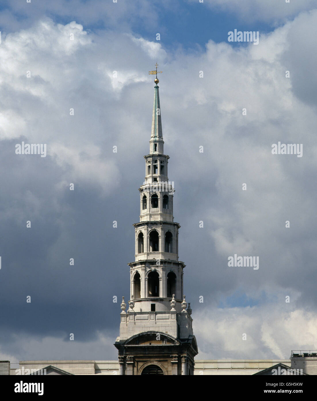 St Bride's Fleet Street, church, London. steeple Stock Photo