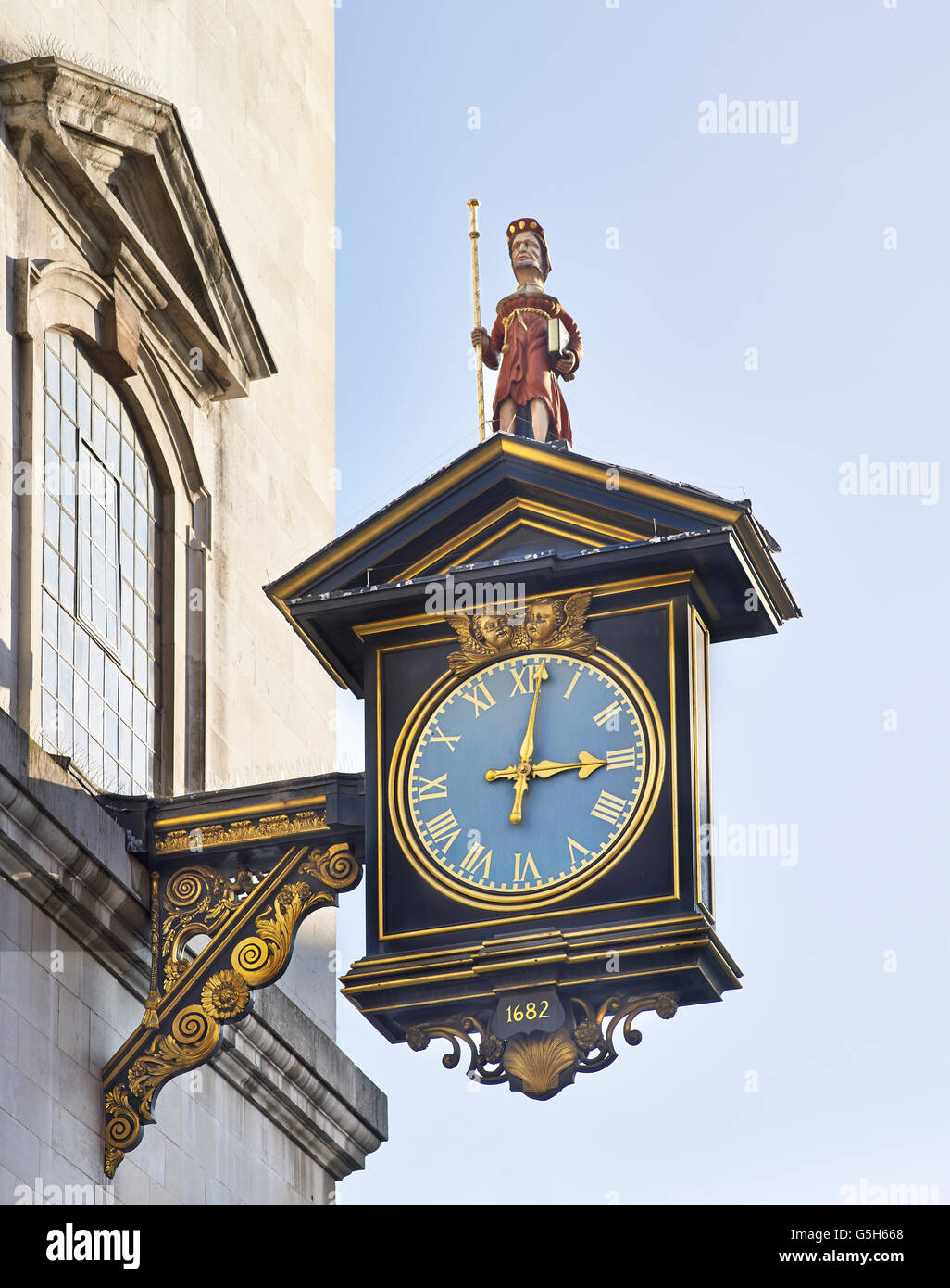 St James Garlickhythe, church in the City of London. The clock Stock Photo