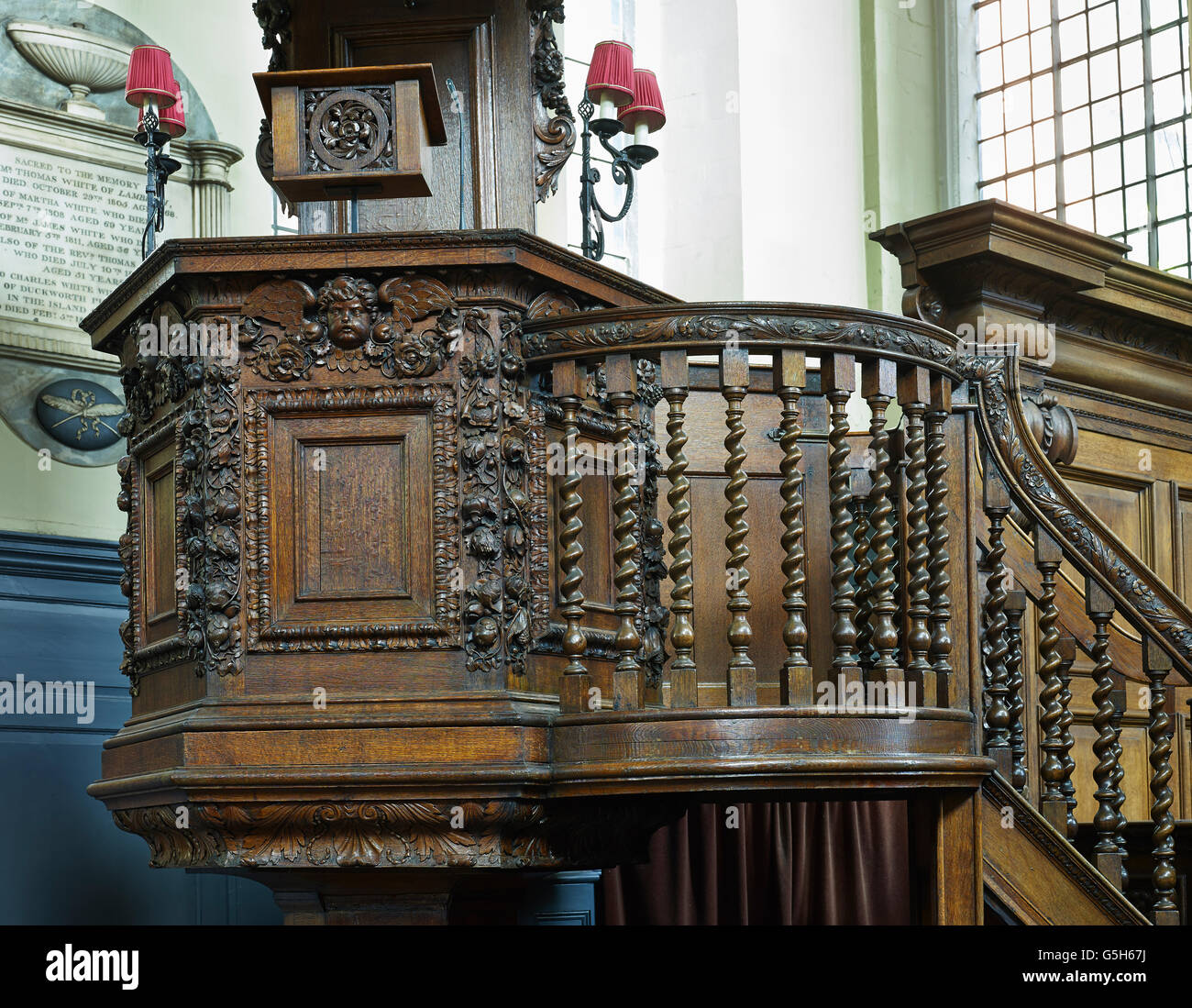 St James Garlickhythe, church in the City of London. The pulpit Stock Photo