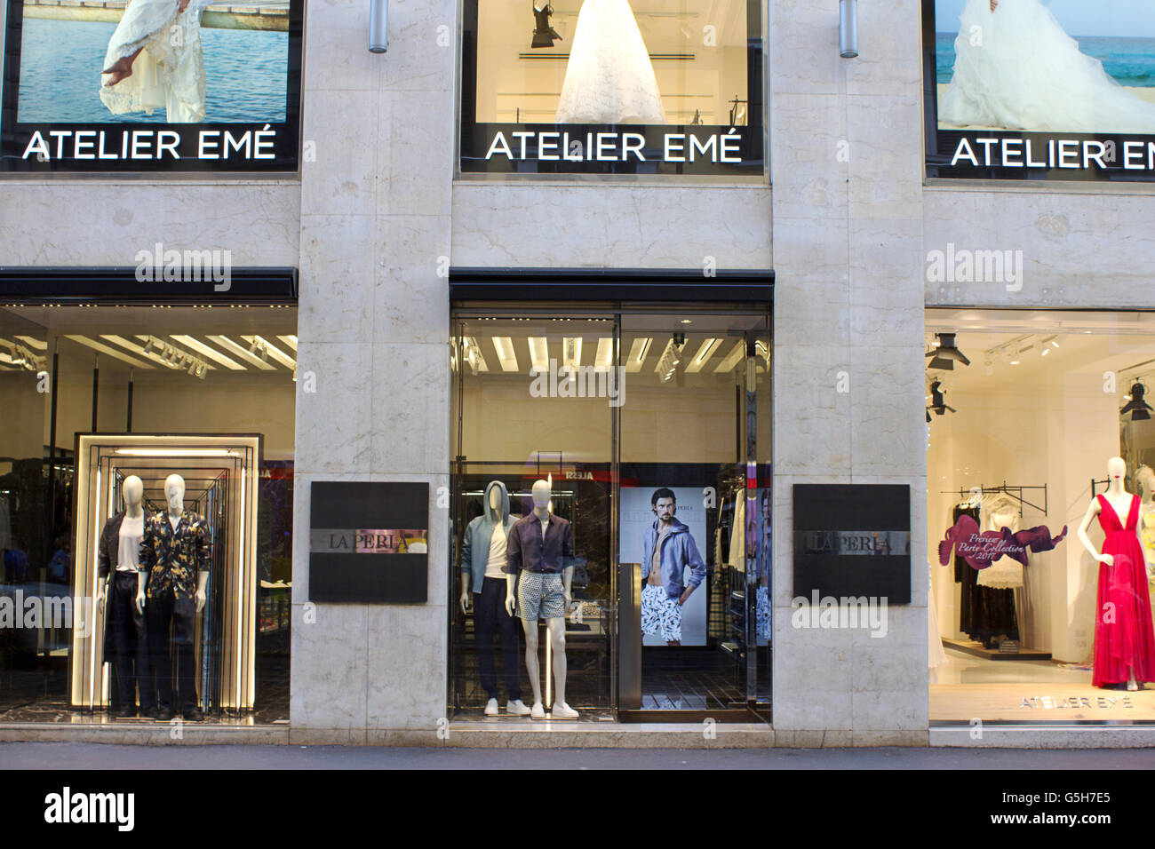Atelier Emé, bridal high fashion and accessories shopping windows in Milano fashion district, Via Alessandro Manzoni Stock Photo