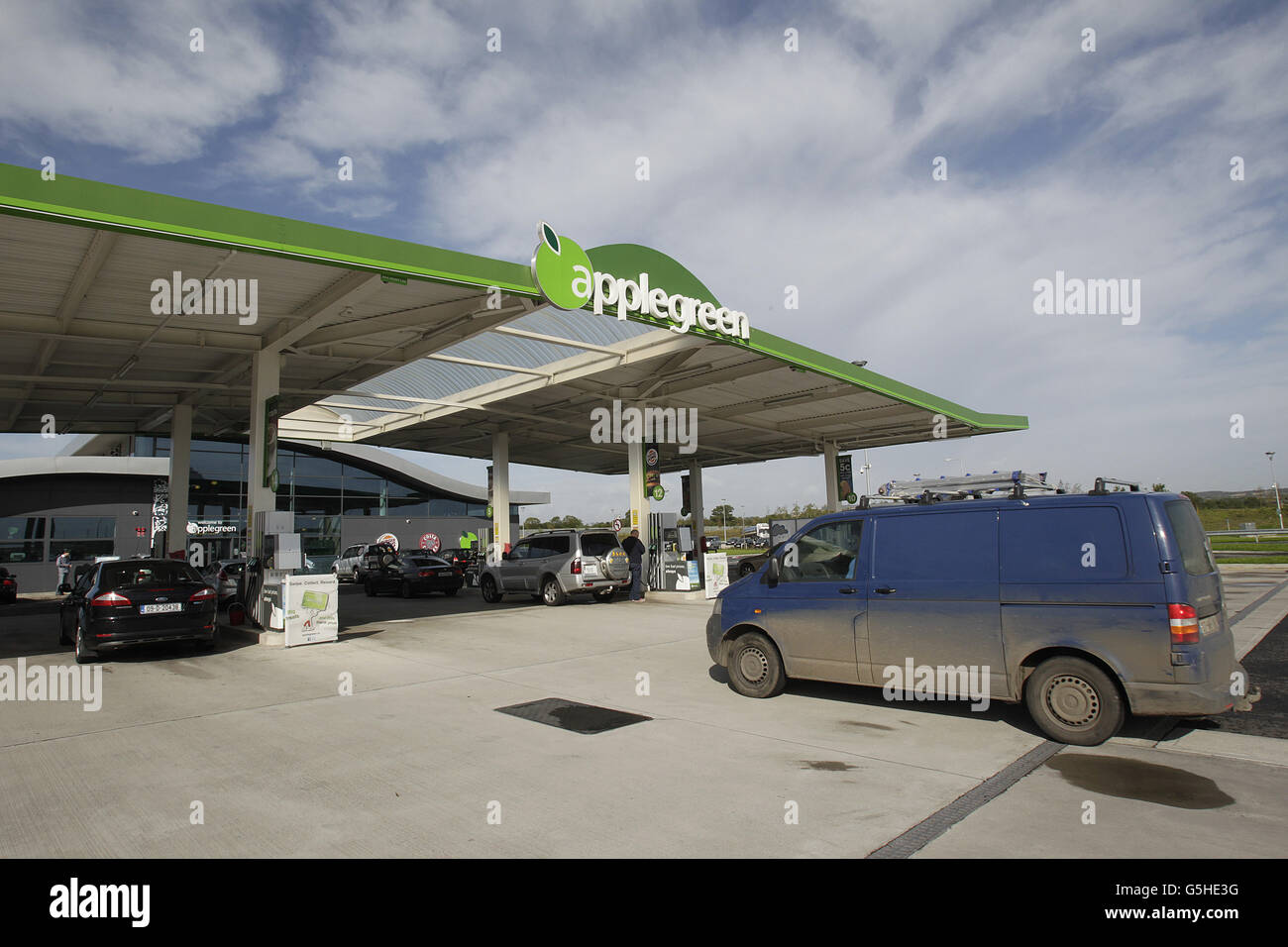 Applegreen hi-res stock photography and images - Alamy