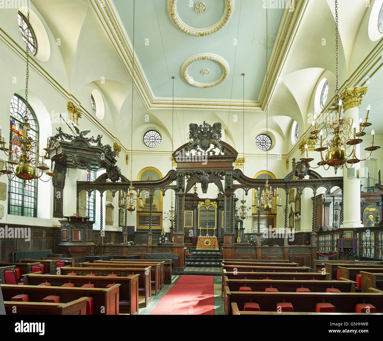 St Margaret Lothbury, church in the City of London. Nave and screen. Stock Photo
