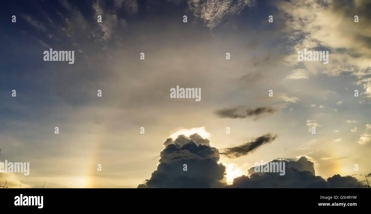 Beautiful sunset Sky Background Stock Photo - Alamy