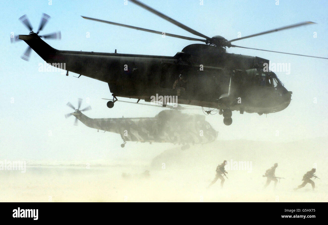 Omani soldiers hires stock photography and images Alamy