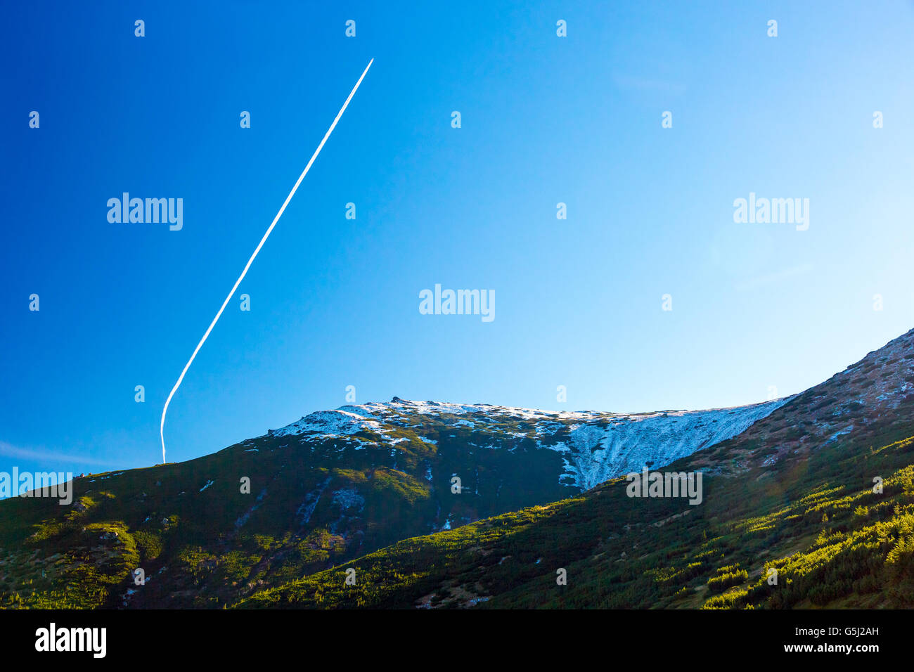 Sky clear blue morning sun hi-res stock photography and images - Alamy